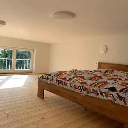 Apartment Am Koenigsberg, Loessau